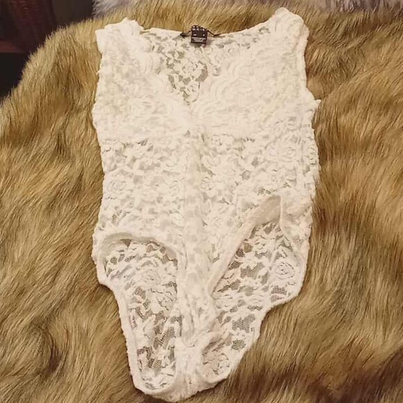 Lot of 4 Tops | Blouses & Lace | Size S (Read Desc) - Picture 4 of 7